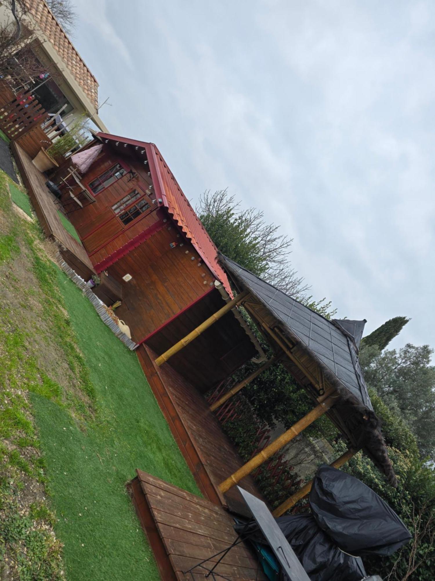 Le Chalet Des Dany Saint-Mamert-du-Gard Kültér fotó
